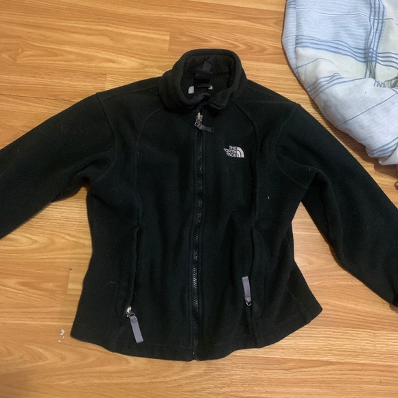 A girlsnorth face sweater/jacket - Picture 1 of 4